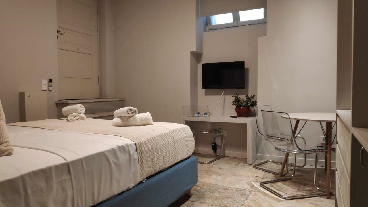 Sophisticated Apartment In Syntagma By Ghh Atény Exteriér fotografie